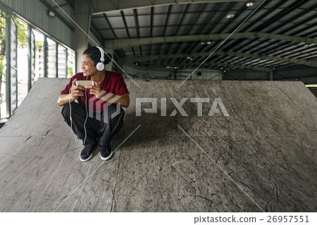 Breakdance Movement Teenagers Trendy Lifestyle Concept 26957551