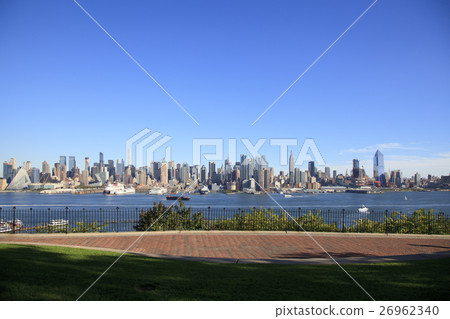 Manhattan from New Jersey 26962340