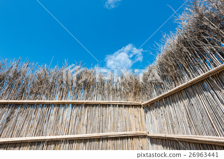 一個邊緣 26963441