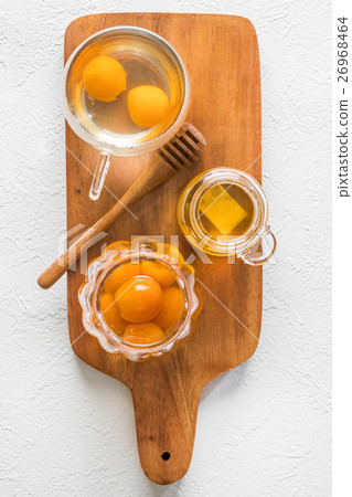 漢方和蜂蜜和蜂蜜的蜂蜜熱飲料的草本飲料 26968464