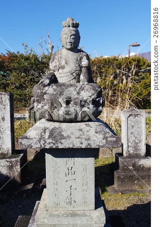 信州的文化資產傑作守谷貞治的石佛11面臨天寶菩薩全景肖像(駒根市北野野村公墓) 信州的文化資產傑作守谷貞治的石佛11面臨天寶菩薩全景肖像(駒根市北野野村公墓) 26968816