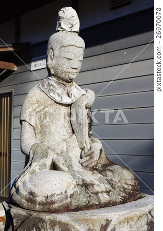 Cultural property of Shinshu Moriya Sadaharu's grandfather Moriya Sadako's Holy Ring Bodhisattva statue Right overlook vertical (Matsukawa Town Yokotan) 26970078