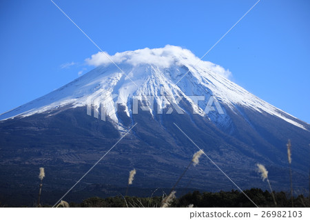 Mt. Fuji in winter fine Mt. Fuji in winter fine 26982103