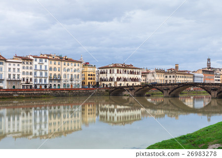 view of Ponte alla Carraia over Arno in autumn view of Ponte alla Carraia over Arno in autumn 26983278