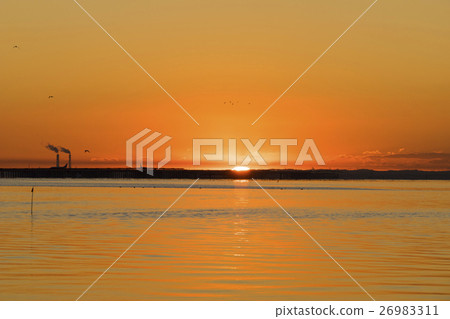 從多摩川河口出發的日出 26983311