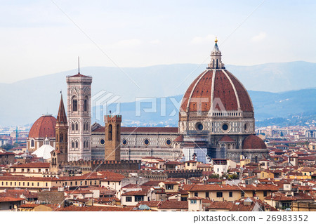 above view of Duomo Cathedral in Florence above view of Duomo Cathedral in Florence 26983352