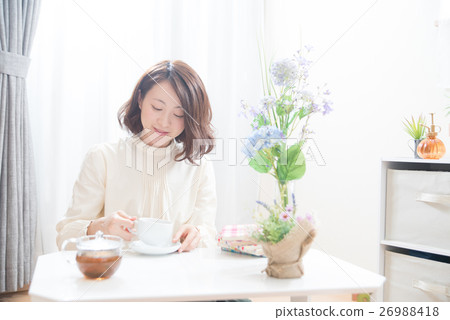Room relaxing woman Room relaxing woman 26988418