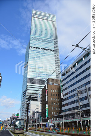 Skyscraper and LRV 26988560