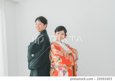 bridal couple, bride and groom, fighting 26993805