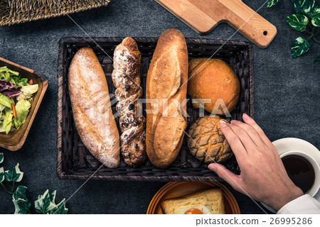 早餐咖啡和平底鍋沙拉 26995286