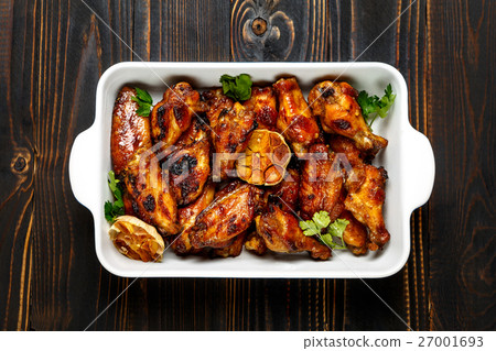 roasted chicken wings with herbs 27001693