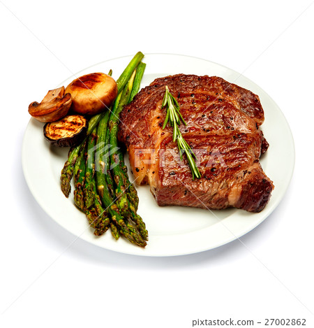 图库照片: roasted organic shin of beef meat