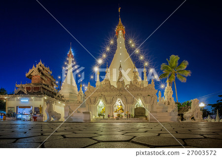 Temple Wat Phra That Doi Kong Mu 27003572