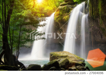 Heo Suwat Waterfall 27004096