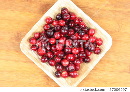 Small Red Cranberry 27006997