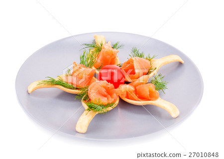 Salmon fillet in pastries Salmon fillet in pastries 27010848
