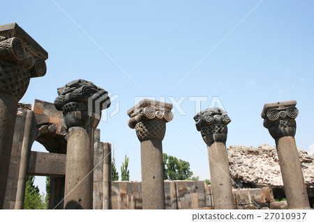 Zvartnots Zvartnots 27010937