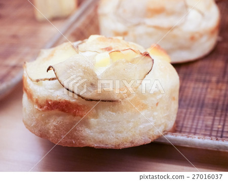 Western pastry Western pastry 27016037