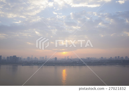 日出長江 27021832