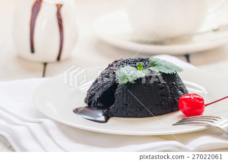 Hot chocolate pudding 27022061