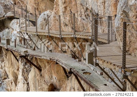 El Caminito del Rey old and new dangerous footpath 27024221