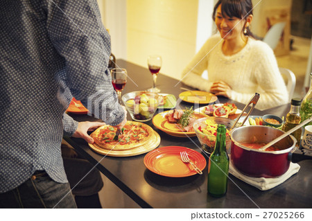 Home party image 27025266