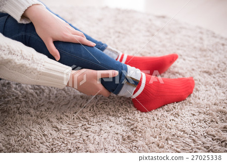 A sock 27025338