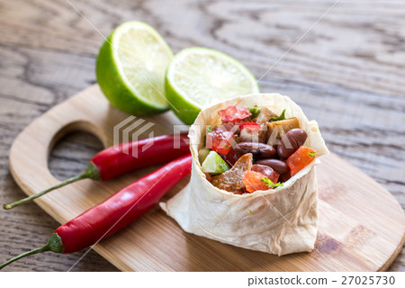 Chicken burrito Chicken burrito 27025730