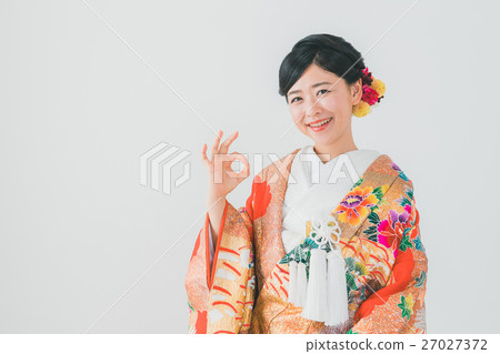 kimono marriage, bride, colorful wedding kimono 27027372