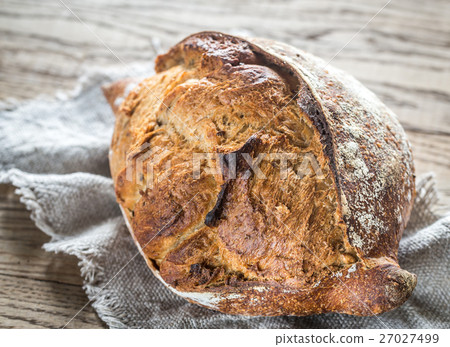 Wholegrain bread 27027499