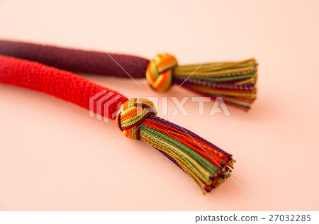 Round braid string cord silk crepey banding Round braid string cord silk crepey banding 27032285