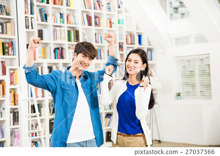 Lives of Young Adults Lives of Young Adults 27037366