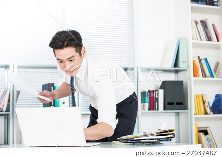 Daily Nine to Five Daily Nine to Five 27037487