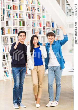 Daily Nine to Five 27037731