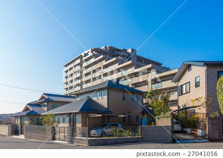 主要修復後的獨立式住宅和公寓 27041056
