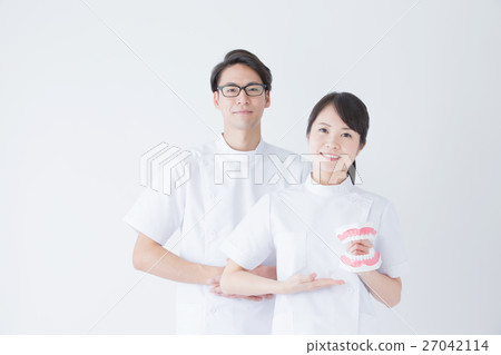 Dental hygienist Dental hygienist 27042114