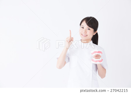 Dental hygienist Dental hygienist 27042215