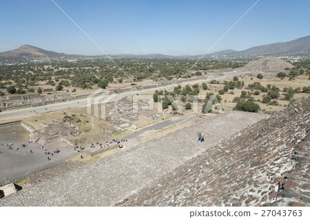 Otiwakan廢墟從太陽金字塔看到的死者大道 27043763