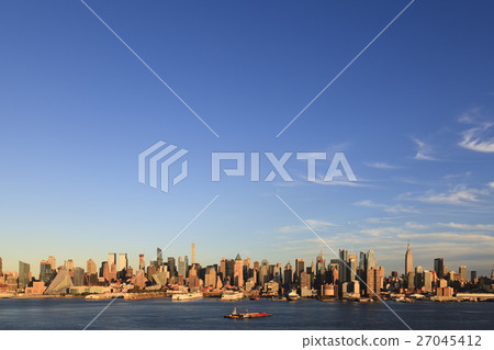 Manhattan from New Jersey 27045412