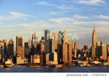 Manhattan from New Jersey 27045414