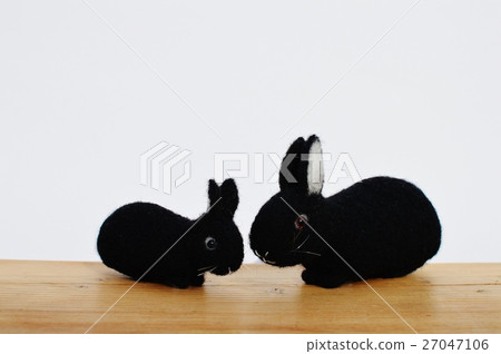 Parent and child of felt rabbit Parent and child of felt rabbit 27047106