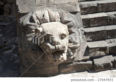 Teotihuacan remains in Mexico Pyramid of Quetzalcoatl Teotihuacan remains in Mexico Pyramid of Quetzalcoatl 27047655