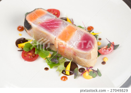 Steak layer fish 27049829