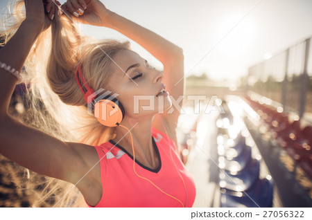 sport outdoor photo of beautiful young blonde sport outdoor photo of beautiful young blonde 27056322