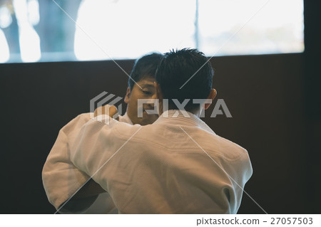 柔道 武術 人 27057503