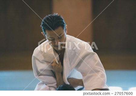 柔道 武術 人 27057600