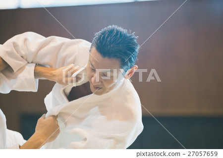 柔道 武術 人 27057659