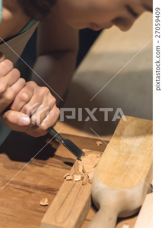 wooden working 27059409