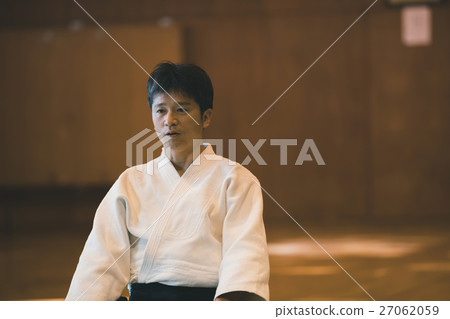 aikido, giving thanks, person 27062059