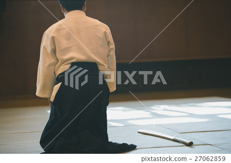 aikido, giving thanks, person 27062859